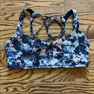 EUC Lululemon Free to be Wild Bra - Size 8